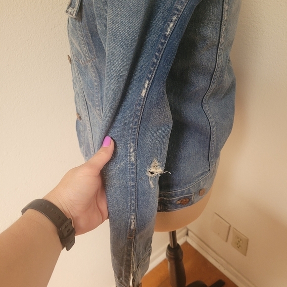 Madewell Distressed Denim Jacket - Picture 5 of 6